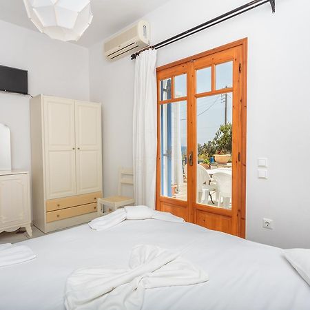 Ragoussis House Lägenhet Logaras Exteriör bild